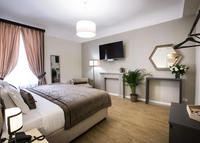 Chic & Town Luxury Rooms