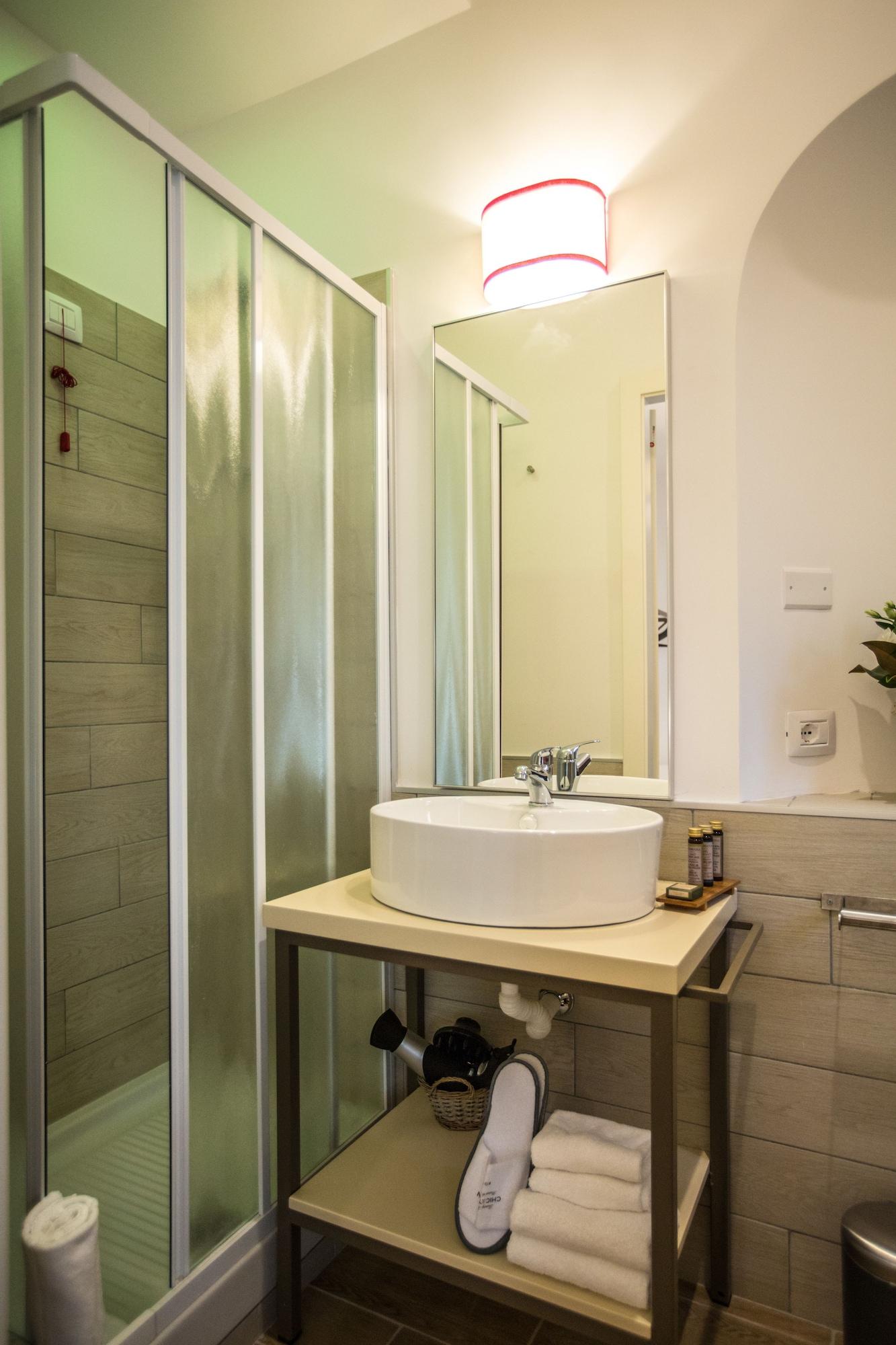 Chic & Town Luxury Bed & Breakfast