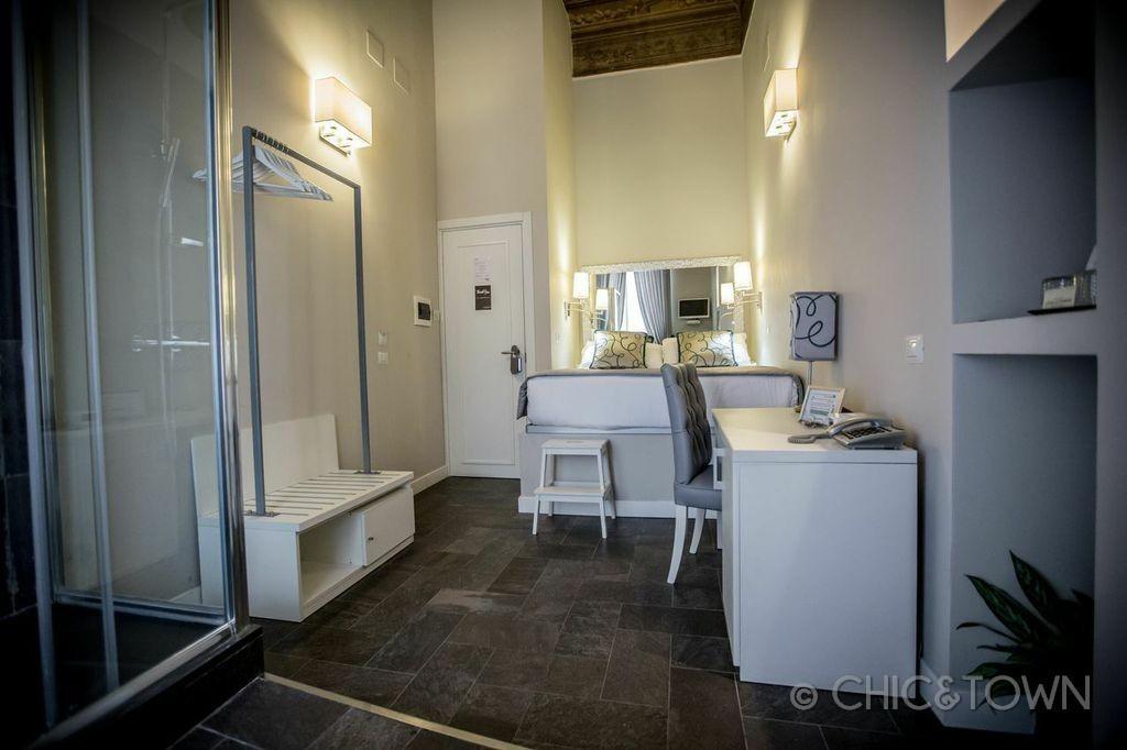 Bed & Breakfast Chic & Town Luxury
